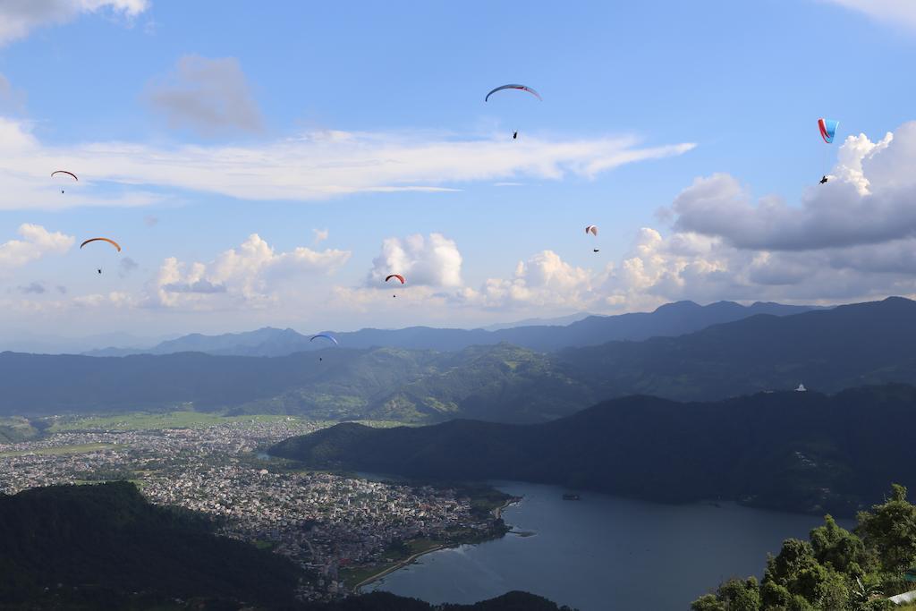 Hotel Peninsula Pokhara Exterior photo