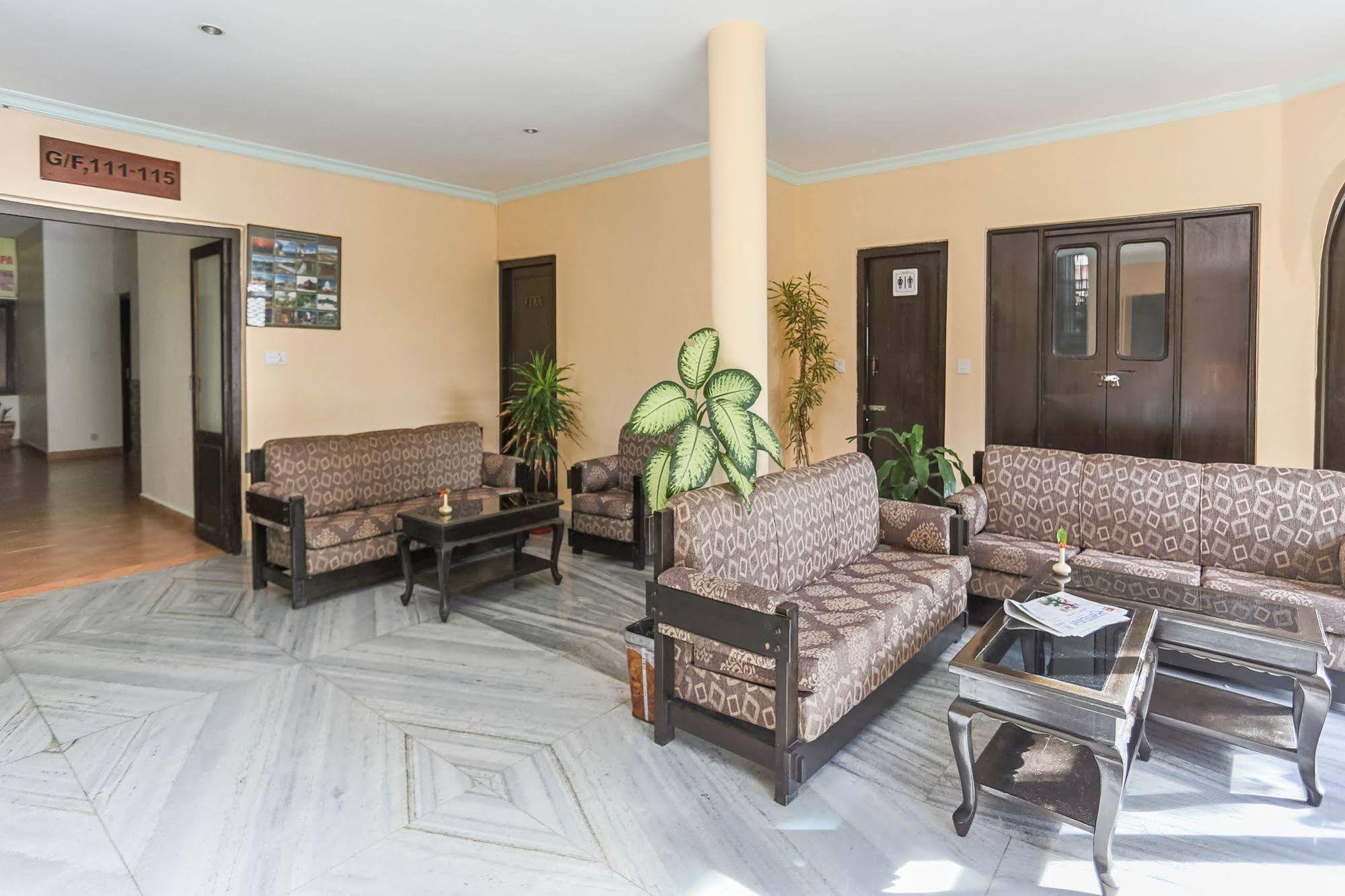 Hotel Peninsula Pokhara Exterior photo